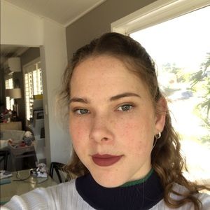 Meet your Posher, Lily